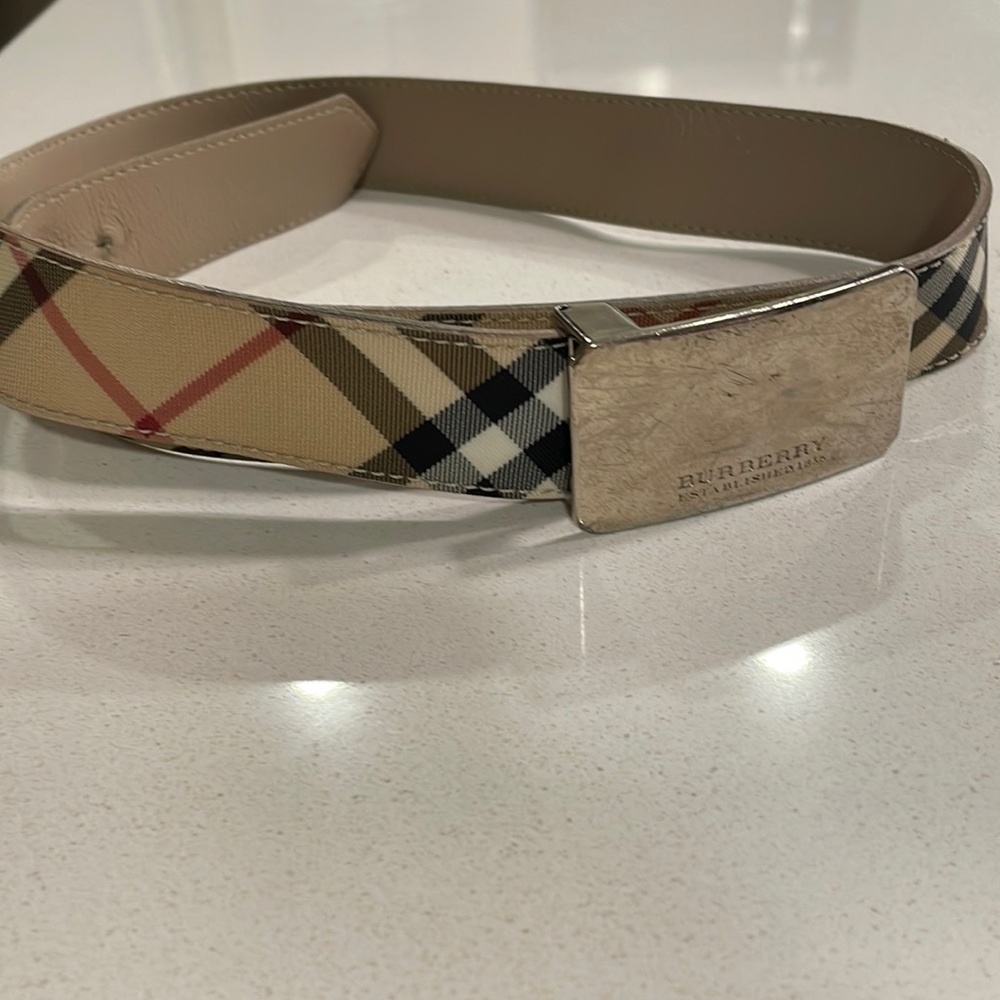 Burberry belt